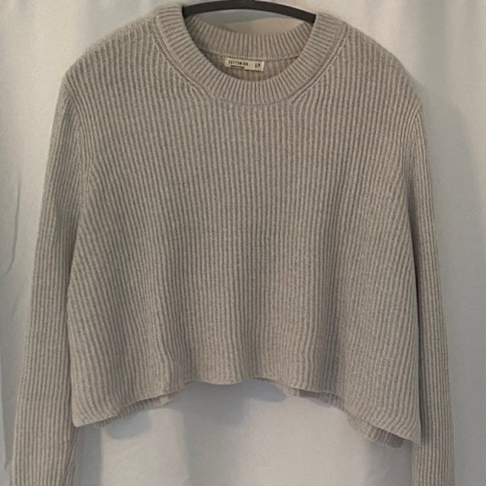 Cotton on, slightly cropped, grey sweater, size small